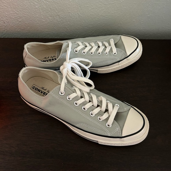 Men’s Chuck Taylor All Star Size 9 (or Women’s size 11) - Picture 2 of 6